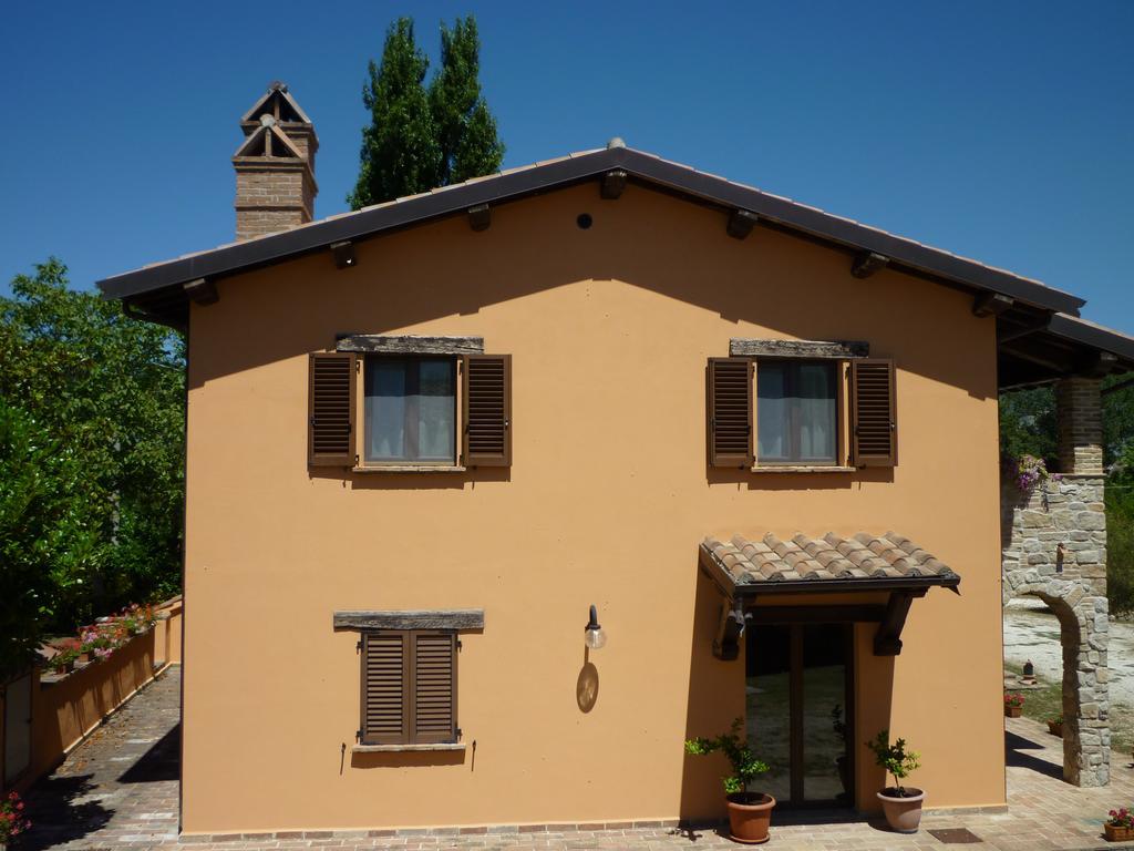 Tadinum Romana Gualdo Tadino Bagian luar foto