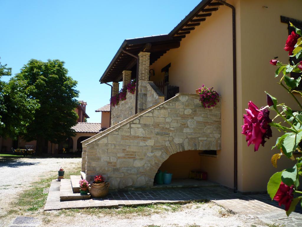 Tadinum Romana Gualdo Tadino Bagian luar foto