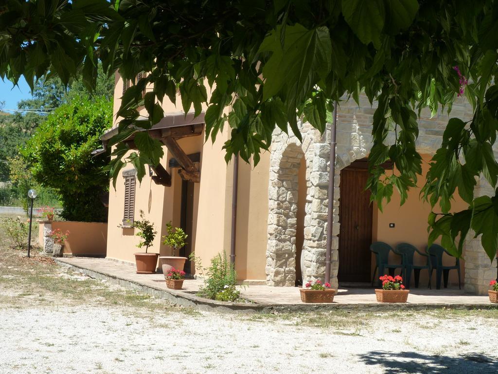 Tadinum Romana Gualdo Tadino Bagian luar foto